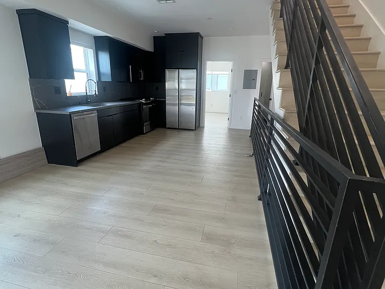 6006 Comey Ave — Photo 25