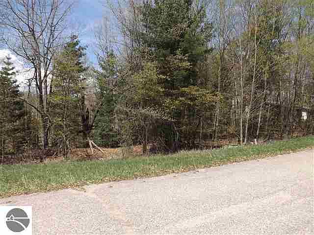 1st image of 0 Deerfield Ln