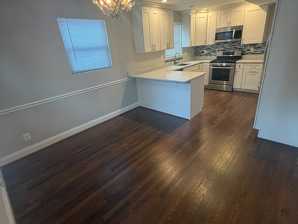 4758 Arlington Blvd