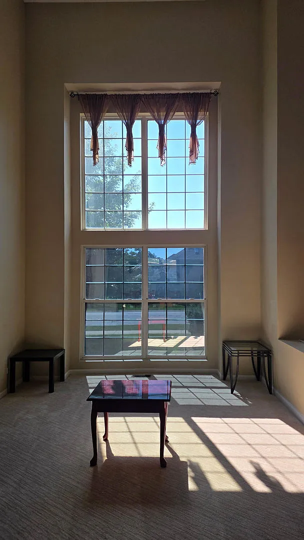 4 bed, 2.5 bath, 3190 sqft, $5,000 — Photo 4