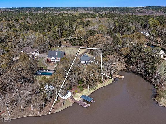 5th image of 575 Harbour Shores Dr