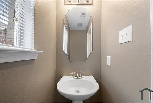 6803 Highwind Bend Ln — Photo 11