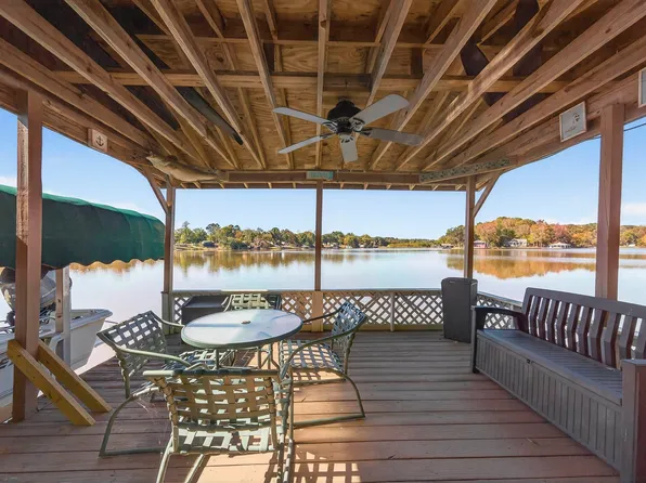 130 W Daylight Dr, Eatonton, GA 31024