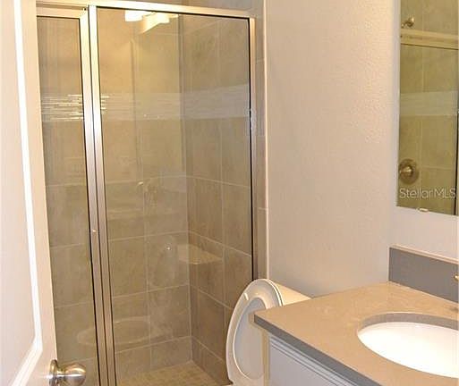 4th image of 17404 Bal Harbour Dr