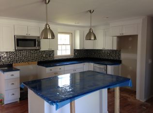 20 Pike St, Wakefield, RI 02879