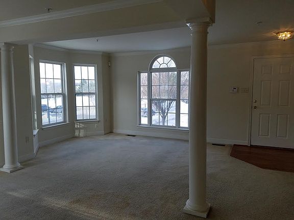 4th image of 1201 Carli Ct