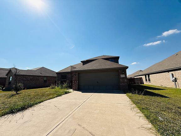 2nd image of 1044 Maidenhair Ln