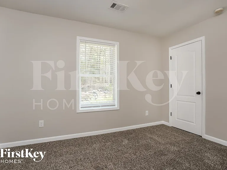 2009 Raegan Way — Photo 12