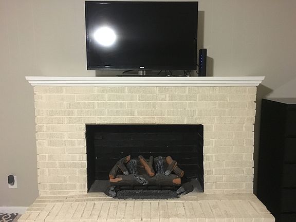 4th image of 1718 Caney Lake Dr