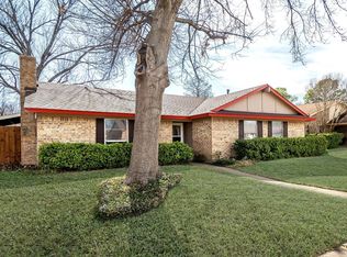 418 Quintana Dr, Garland, TX 75043