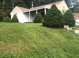 2827 Ridge Rd, Elverson, PA 19520