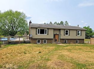 86 Bird Ln, Milton, PA 17847