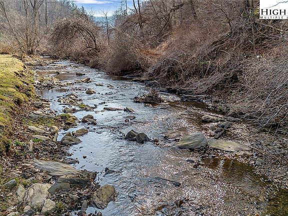 5th image of 2862 Lower Nettle Knob Road