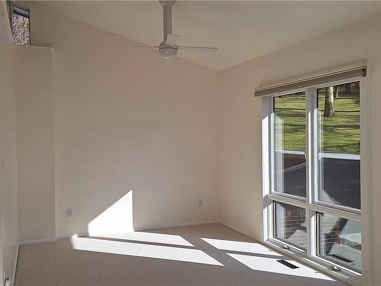 90 E Woodland Rd — Photo 29