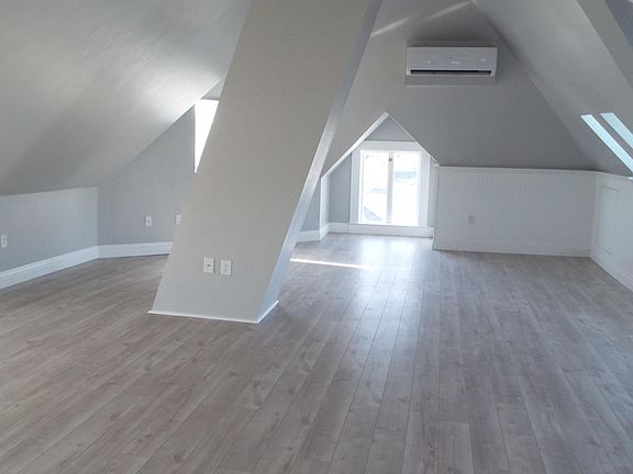 3rd image of 277 C Ave #3-A