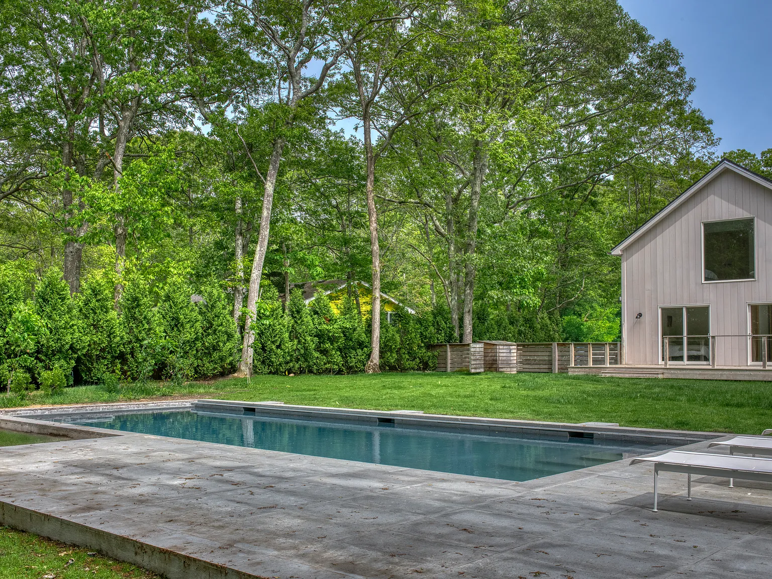 Summer in the Hamptons Starts Here — Photo 2