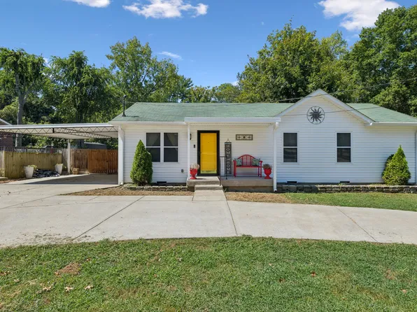 3129 E Lake Dr, Nashville, TN 37214