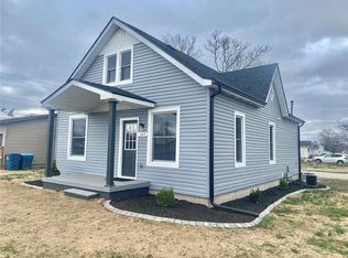 1615 Rock Hill Rd, Wood River, IL 62095