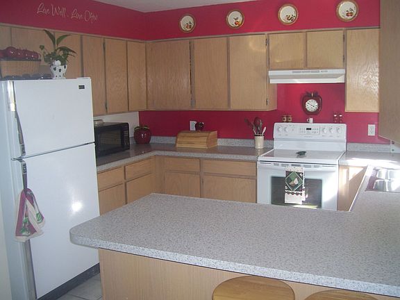 2nd image of 2673 Cambridge Cross Cir