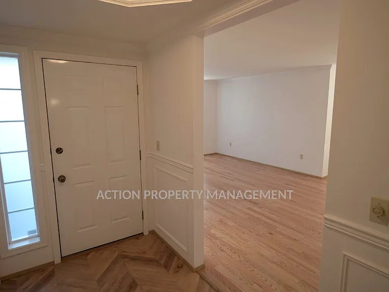 760 N Spencer Farm Pl — Photo 3