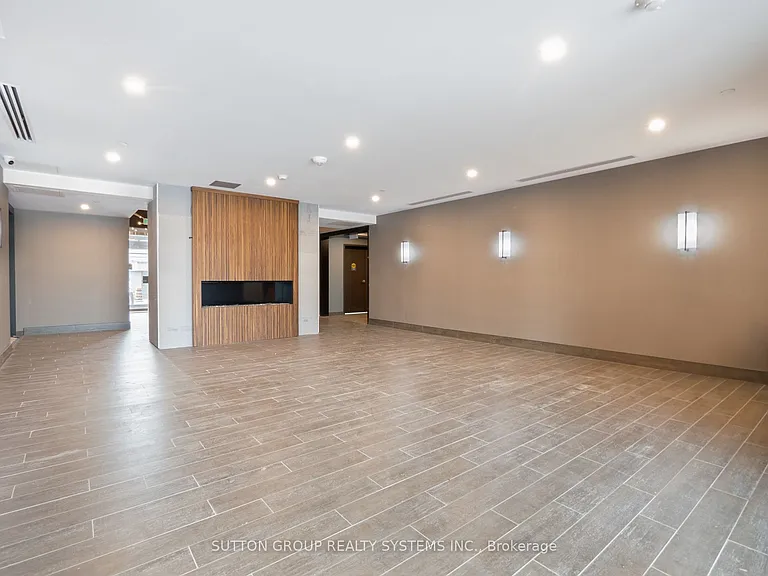 470 Dundas St E #617 — Photo 7