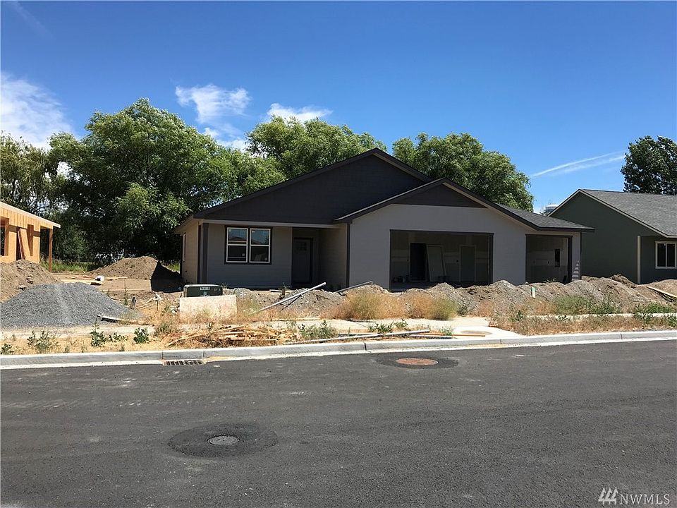 1st image of 1115 S June Dr S