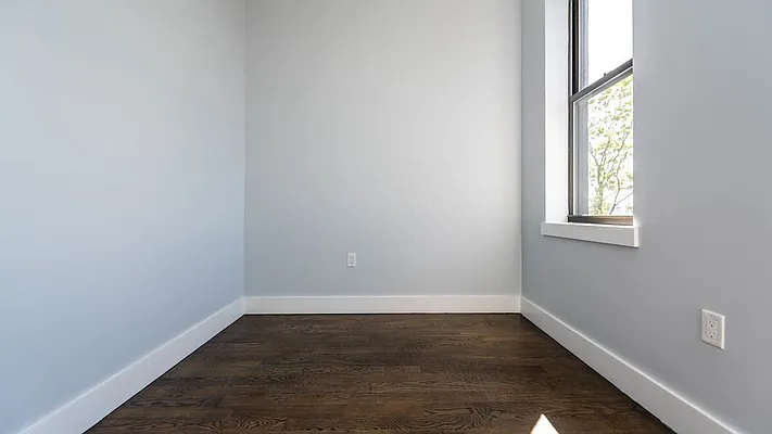 Rented by Nooklyn NYC LLC | media 28