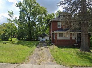 2049 McGuffey Rd, Youngstown, OH 44505