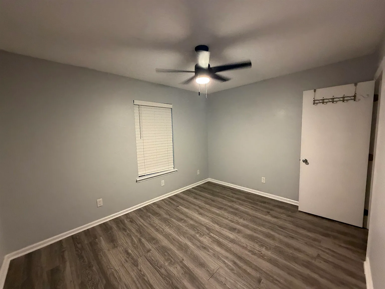 2 bed, 934 sqft, $1,500 — Photo 3