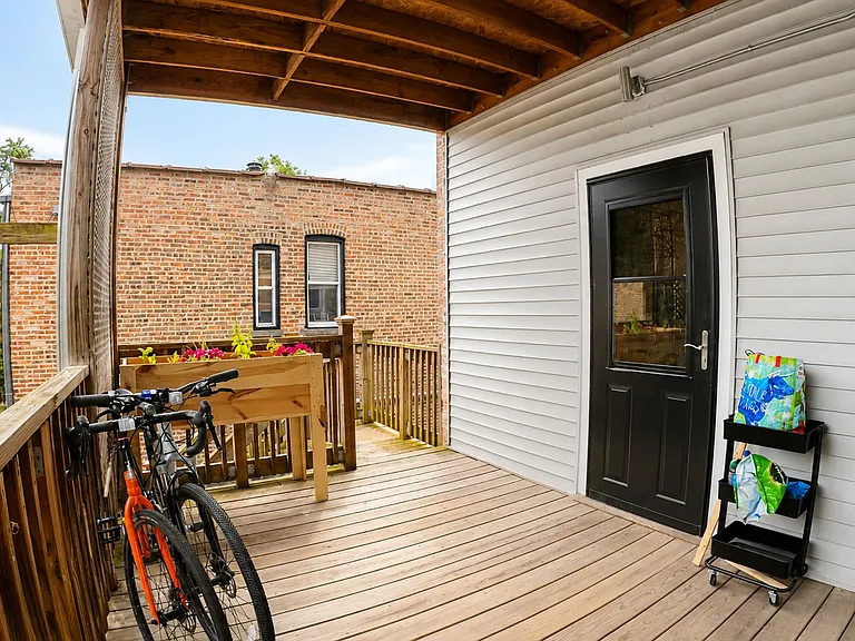 1336 W Farwell Ave #2E — Photo 4