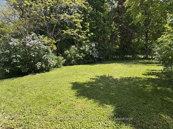 2nd image of 73 Hove St