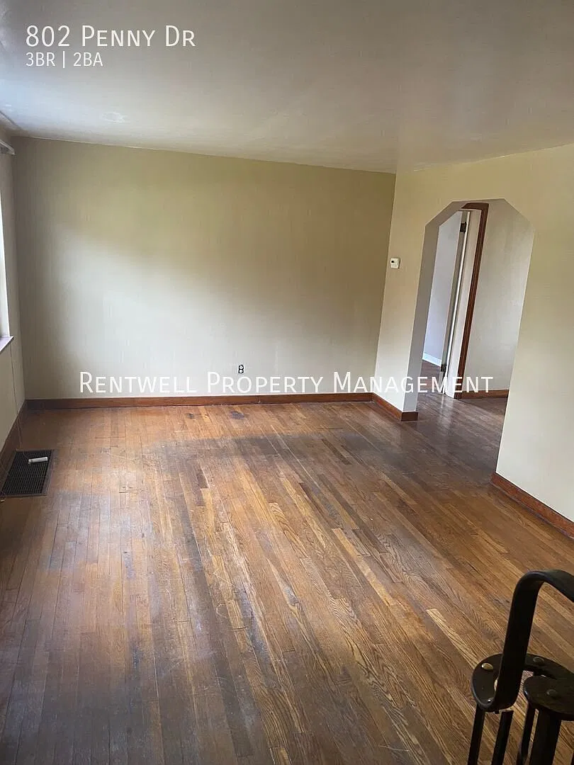 3-Bedroom Brick Home on a Corner Lot in Penn Hills! — Photo 2