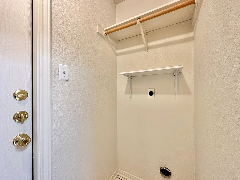 5206 Daybreak Dr — Photo 9