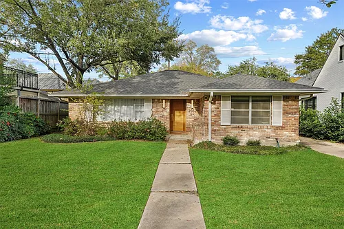 2052 Addison Rd Photo 1