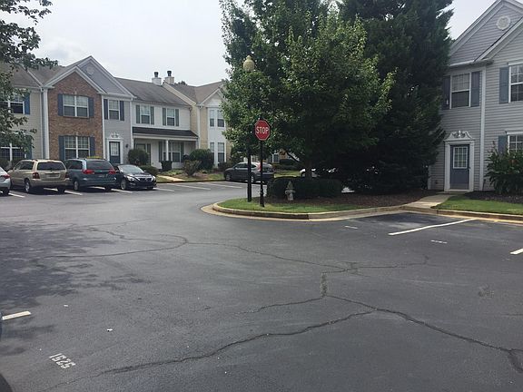 Front street - Great neighborhood