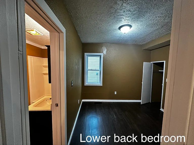 1512 Douglas St — Photo 8
