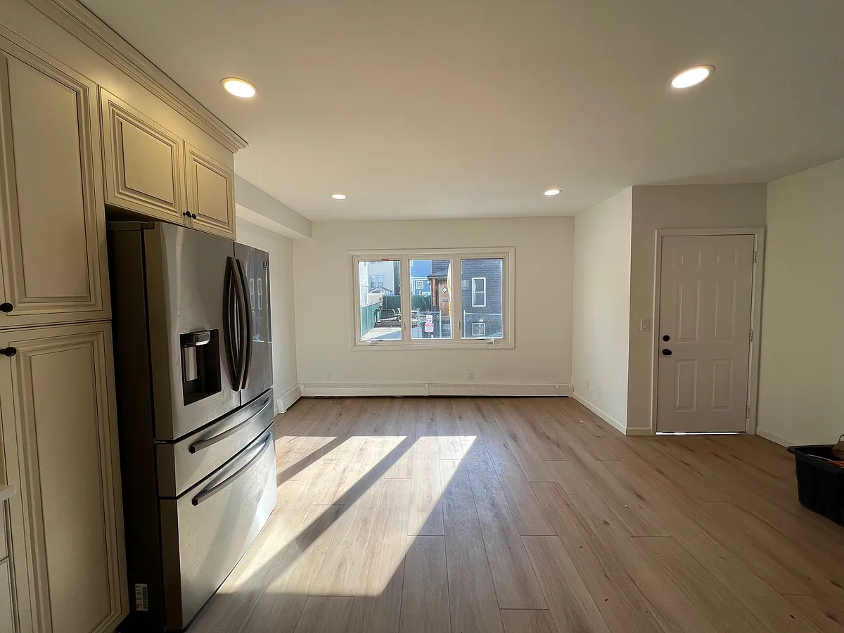 living room (without furniture) - 128 Dekalb Ave