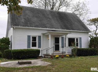 19394 Ewing Rd, Ewing, IL 62836