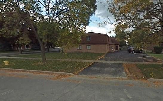 2nd image of 285 Robert Dr APT 4