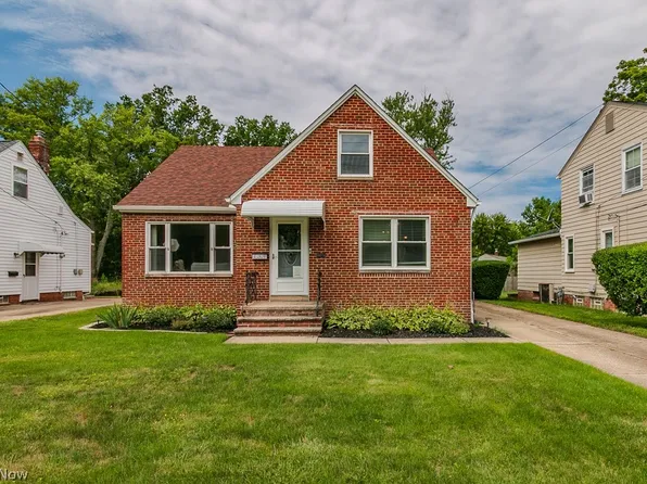 1292 Irene Rd, Lyndhurst, OH 44124