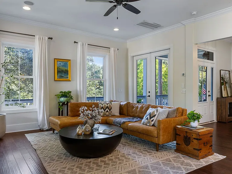 2112 Parkway Dr — Photo 8