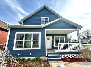 12 Garden Cottage Ln, Grinnell, IA 50112