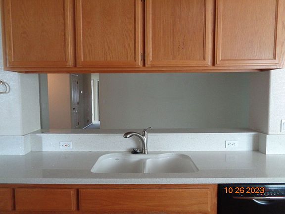 4th image of 1580 Ingrid Dr