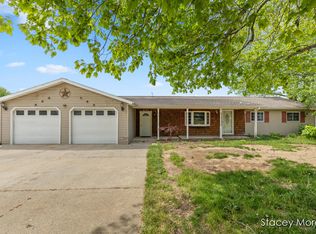 1910 Waterview Way, Crystal, MI 48818