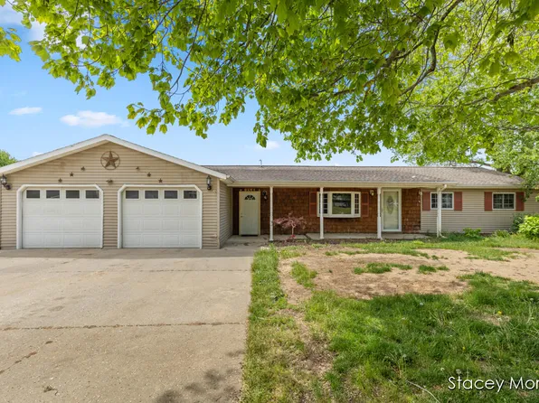 1910 Waterview Way, Crystal, MI 48818