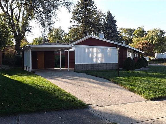 2nd image of 419 Defoe Dr