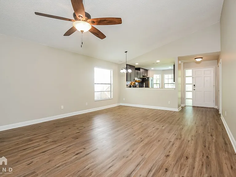 1524 Crosswind Cir — Photo 4