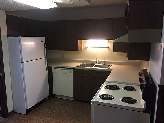 3rd image of 1504 Colony Park Dr APT 5
