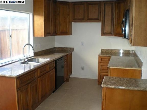 3rd image of 4243 Solar Cir