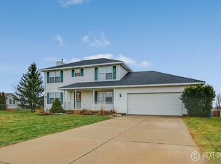 11366 Starflower Dr, Holland, MI 49424